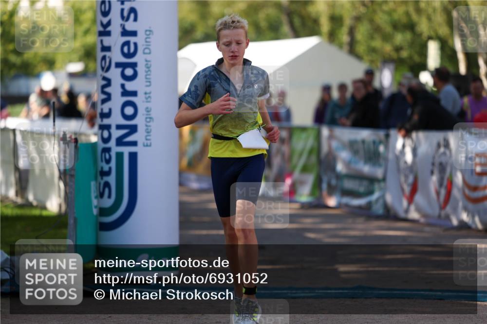 01.09.2024 - 17. Tribühne Triathlon Michael Strokosch http://msf.ph/oto/6931052 01.09.2024 09:49:49 Ziel 103, 136 meine-sportfotos.de