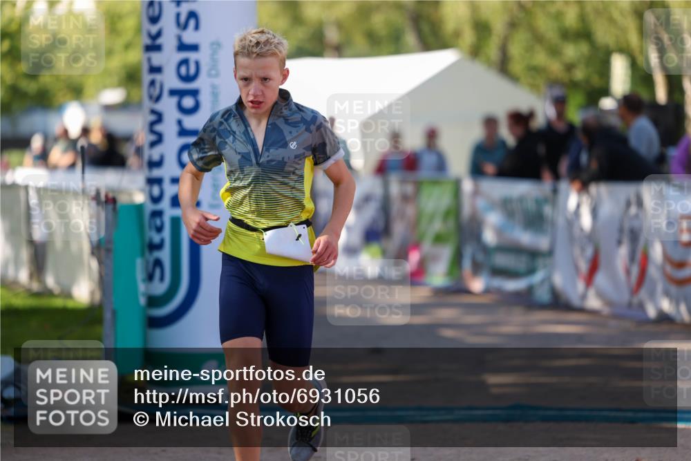 01.09.2024 - 17. Tribühne Triathlon Michael Strokosch http://msf.ph/oto/6931056 01.09.2024 09:49:50 Ziel 103, 136 meine-sportfotos.de