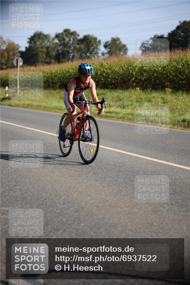 01.09.2024 - 17. Tribühne Triathlon H.Heesch http://msf.ph/oto/6937522 01.09.2024 09:40:31 Radfahren 62, 79, 103, 136 meine-sportfotos.de