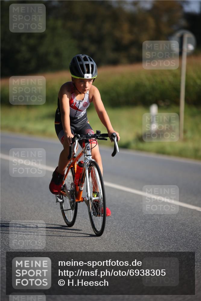 01.09.2024 - 17. Tribühne Triathlon H.Heesch http://msf.ph/oto/6938305 01.09.2024 09:44:37 Radfahren 91, 101 meine-sportfotos.de