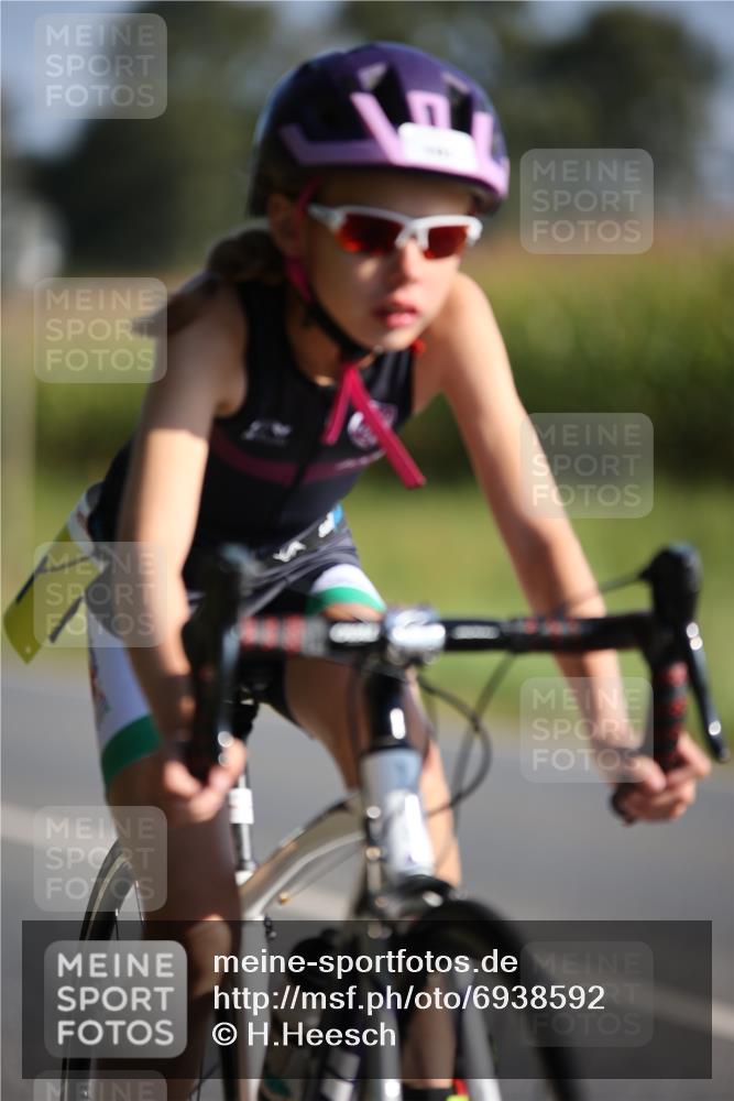 01.09.2024 - 17. Tribühne Triathlon H.Heesch http://msf.ph/oto/6938592 01.09.2024 09:47:03 Radfahren 101 meine-sportfotos.de