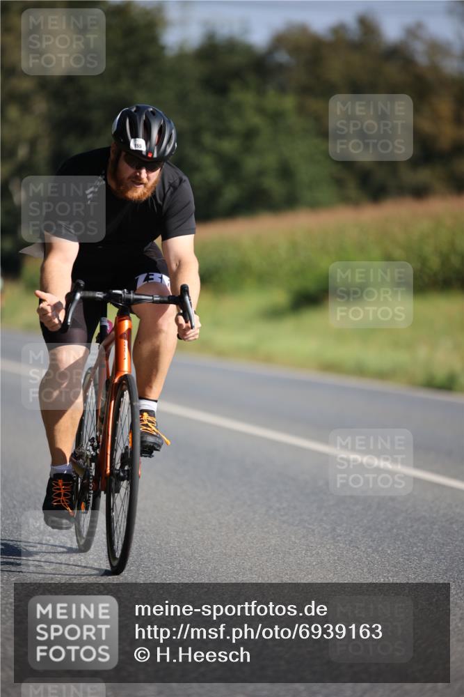 01.09.2024 - 17. Tribühne Triathlon H.Heesch http://msf.ph/oto/6939163 01.09.2024 10:29:33 Radfahren 155, 253, 264 meine-sportfotos.de