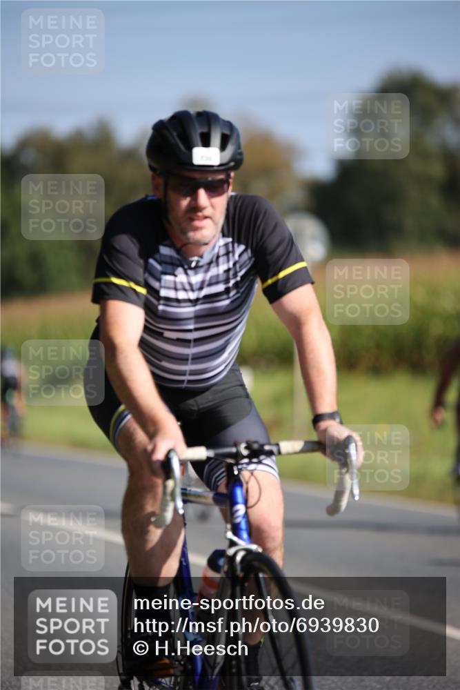 01.09.2024 - 17. Tribühne Triathlon H.Heesch http://msf.ph/oto/6939830 01.09.2024 10:33:44 Radfahren 189, 195, 197, 212, 226, 305, 730 meine-sportfotos.de