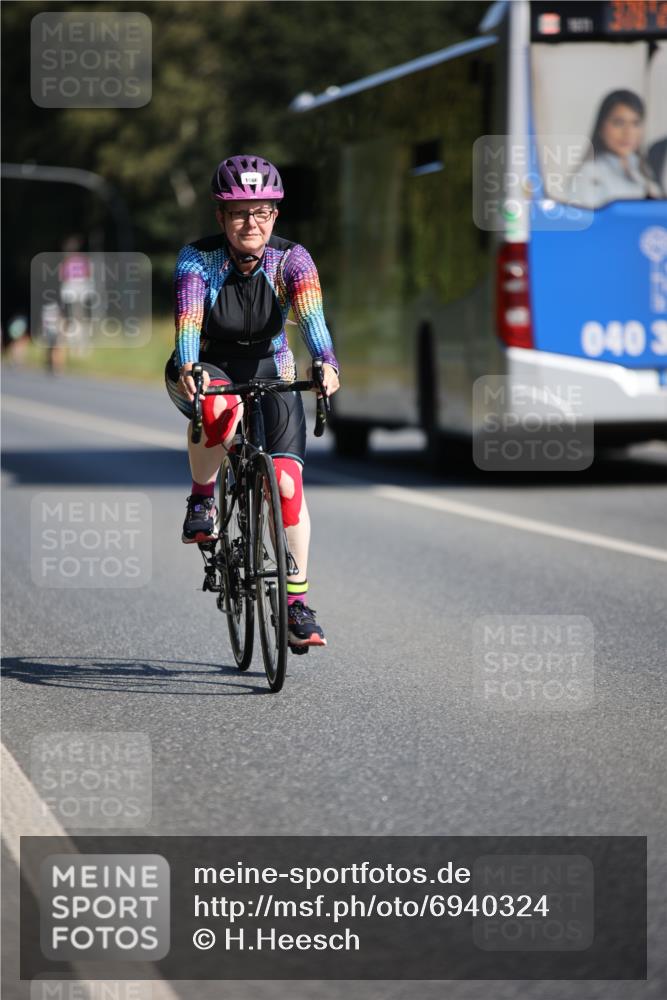 01.09.2024 - 17. Tribühne Triathlon H.Heesch http://msf.ph/oto/6940324 01.09.2024 10:36:10 Radfahren 1066, 1072 meine-sportfotos.de