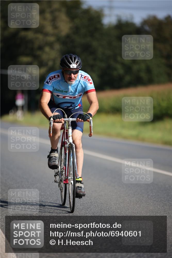01.09.2024 - 17. Tribühne Triathlon H.Heesch http://msf.ph/oto/6940601 01.09.2024 10:39:18 Radfahren 161 meine-sportfotos.de