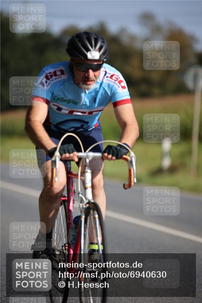 01.09.2024 - 17. Tribühne Triathlon H.Heesch http://msf.ph/oto/6940630 01.09.2024 10:39:19 Radfahren 161 meine-sportfotos.de
