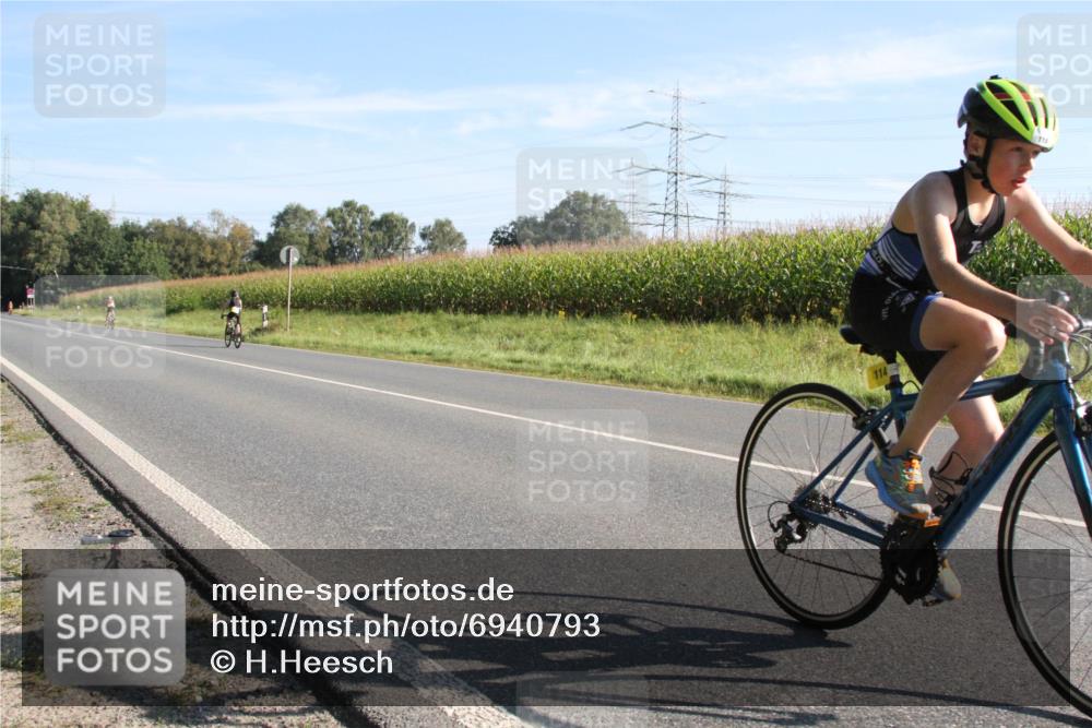 01.09.2024 - 17. Tribühne Triathlon H.Heesch http://msf.ph/oto/6940793 01.09.2024 09:38:42 Radfahren 62, 79, 85, 114 meine-sportfotos.de