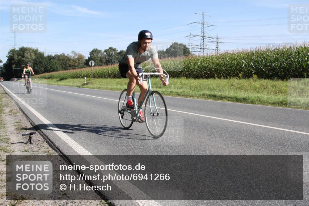 01.09.2024 - 17. Tribühne Triathlon H.Heesch http://msf.ph/oto/6941266 01.09.2024 10:35:05 Radfahren 163, 168, 169 meine-sportfotos.de