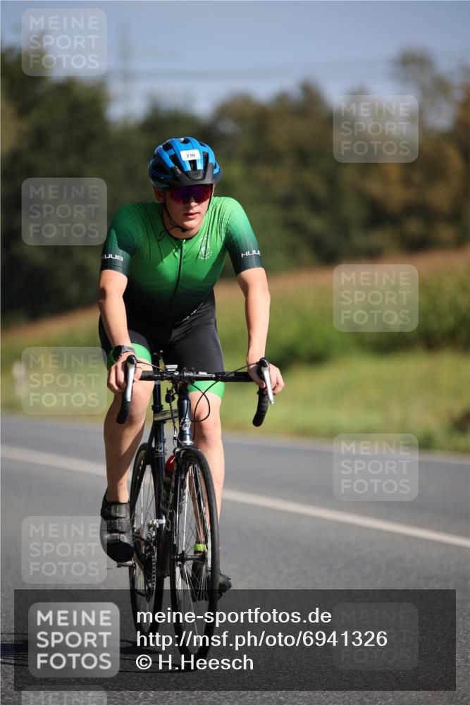01.09.2024 - 17. Tribühne Triathlon H.Heesch http://msf.ph/oto/6941326 01.09.2024 10:43:54 Radfahren 186, 270, 293, 302 meine-sportfotos.de