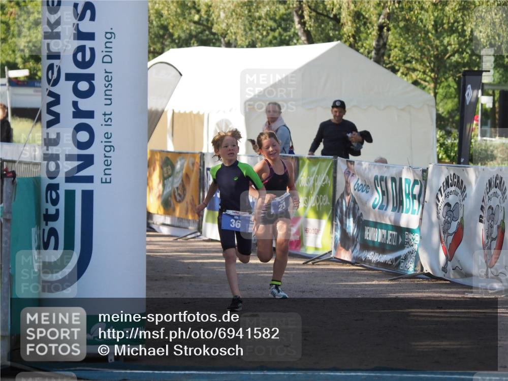 01.09.2024 - 17. Tribühne Triathlon Michael Strokosch http://msf.ph/oto/6941582 01.09.2024 09:15:54 Ziel 23, 36 meine-sportfotos.de