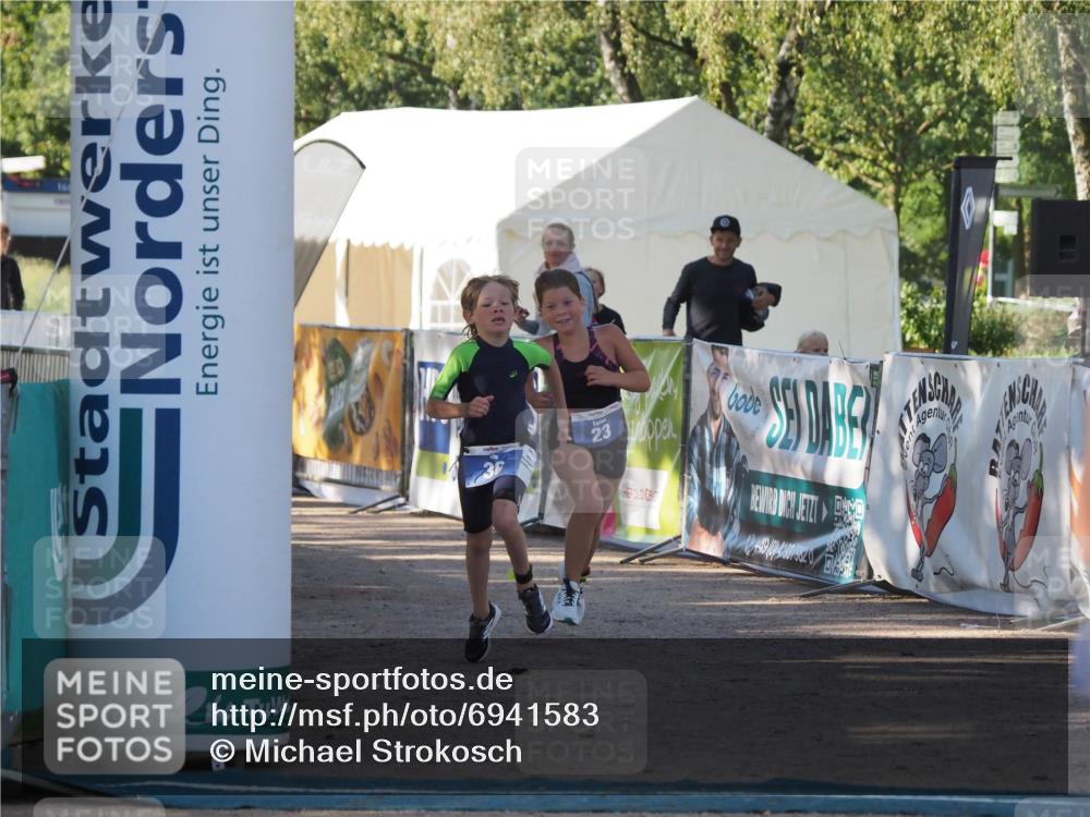 01.09.2024 - 17. Tribühne Triathlon Michael Strokosch http://msf.ph/oto/6941583 01.09.2024 09:15:55 Ziel 23, 36 meine-sportfotos.de