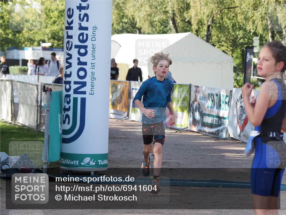 01.09.2024 - 17. Tribühne Triathlon Michael Strokosch http://msf.ph/oto/6941604 01.09.2024 09:16:03 Ziel 31, 54 meine-sportfotos.de