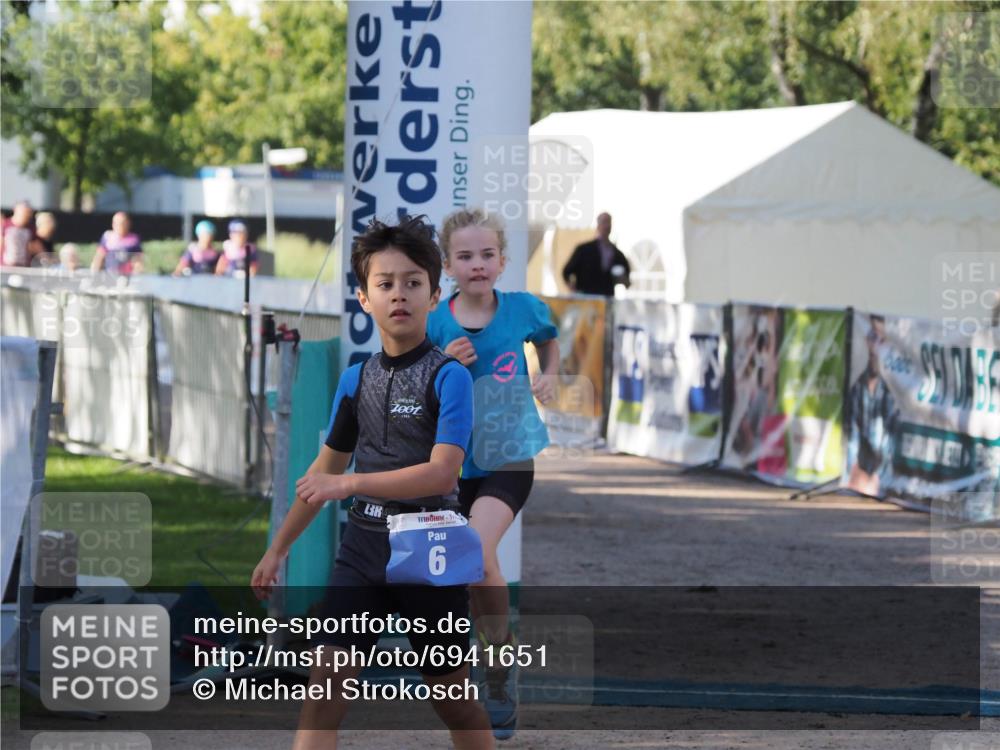01.09.2024 - 17. Tribühne Triathlon Michael Strokosch http://msf.ph/oto/6941651 01.09.2024 09:16:44 Ziel 6, 38 meine-sportfotos.de