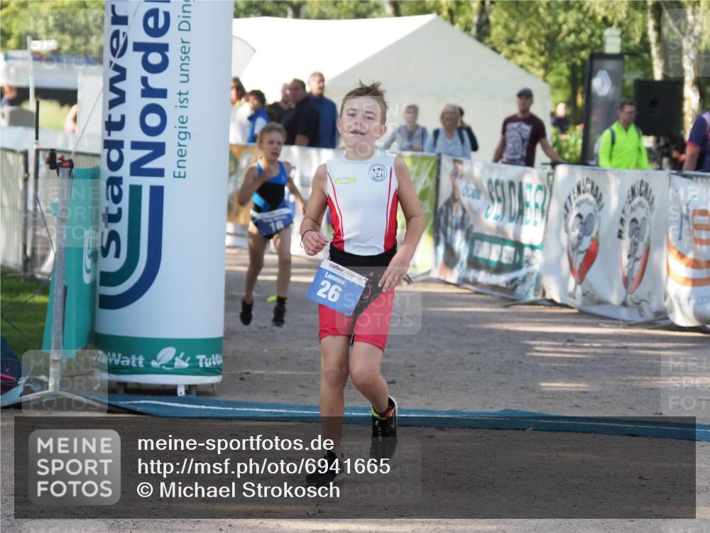 01.09.2024 - 17. Tribühne Triathlon Michael Strokosch http://msf.ph/oto/6941665 01.09.2024 09:17:20 Ziel 16, 26 meine-sportfotos.de