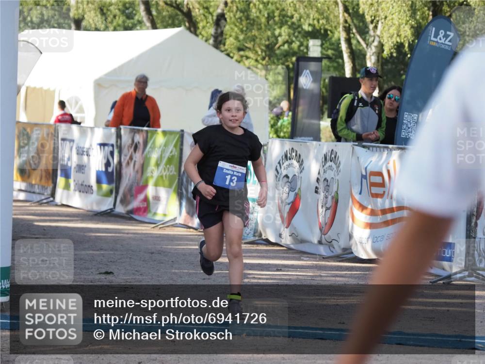 01.09.2024 - 17. Tribühne Triathlon Michael Strokosch http://msf.ph/oto/6941726 01.09.2024 09:18:33 Ziel 13 meine-sportfotos.de