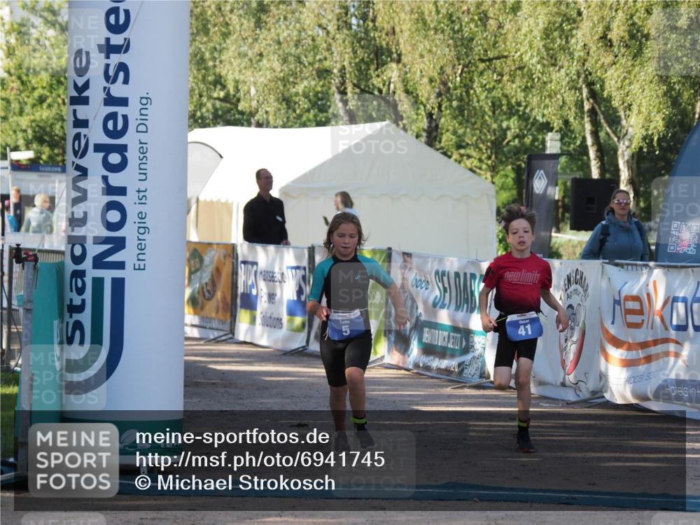 01.09.2024 - 17. Tribühne Triathlon Michael Strokosch http://msf.ph/oto/6941745 01.09.2024 09:20:21 Ziel 5, 41 meine-sportfotos.de