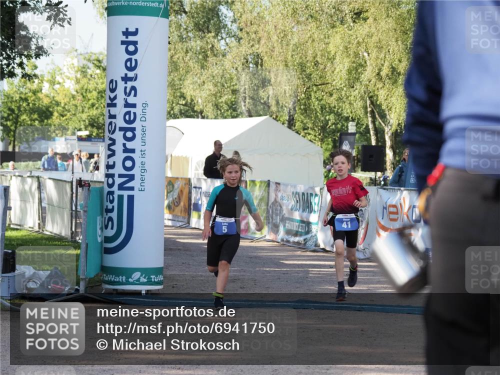 01.09.2024 - 17. Tribühne Triathlon Michael Strokosch http://msf.ph/oto/6941750 01.09.2024 09:20:21 Ziel 5, 41 meine-sportfotos.de