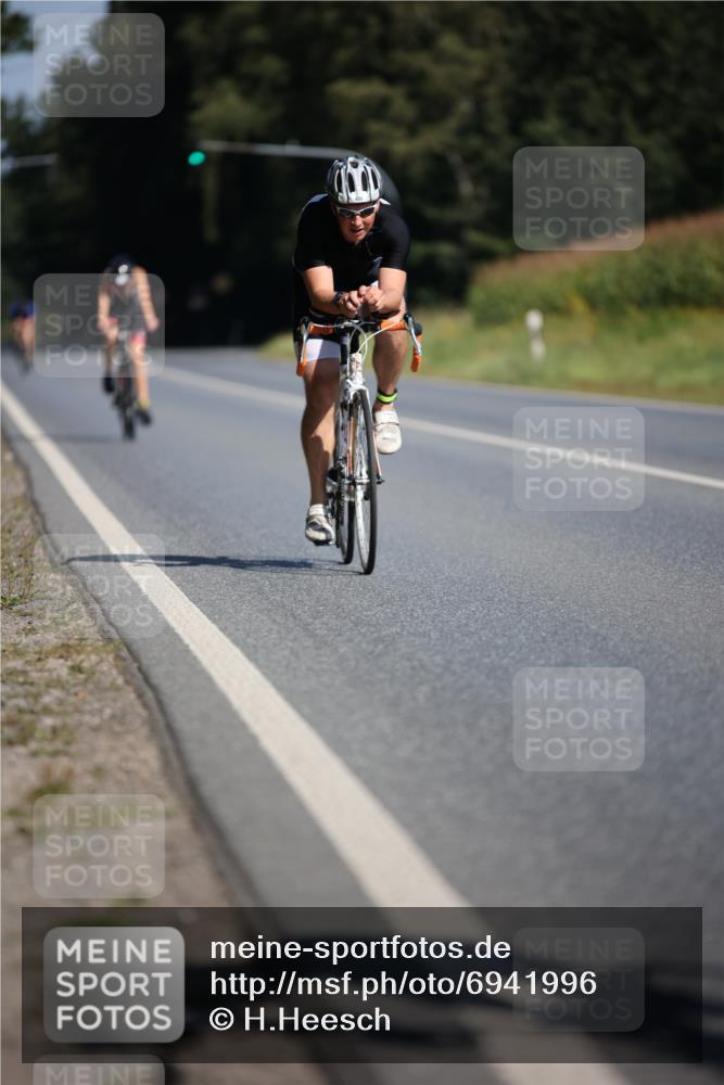 01.09.2024 - 17. Tribühne Triathlon H.Heesch http://msf.ph/oto/6941996 01.09.2024 11:17:10 Radfahren 314, 318, 319, 374, 379, 409, 426 meine-sportfotos.de