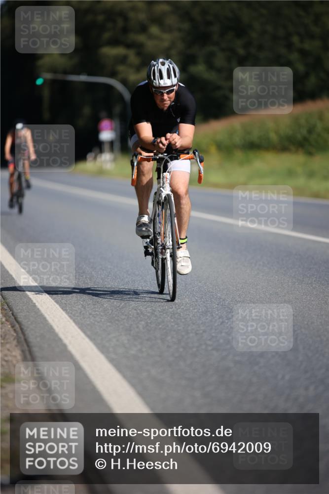 01.09.2024 - 17. Tribühne Triathlon H.Heesch http://msf.ph/oto/6942009 01.09.2024 11:17:11 Radfahren 314, 318, 319, 374, 379, 409, 426 meine-sportfotos.de