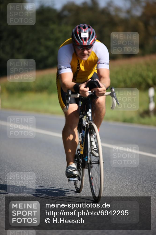 01.09.2024 - 17. Tribühne Triathlon H.Heesch http://msf.ph/oto/6942295 01.09.2024 11:19:18 Radfahren 364, 404, 431, 433 meine-sportfotos.de