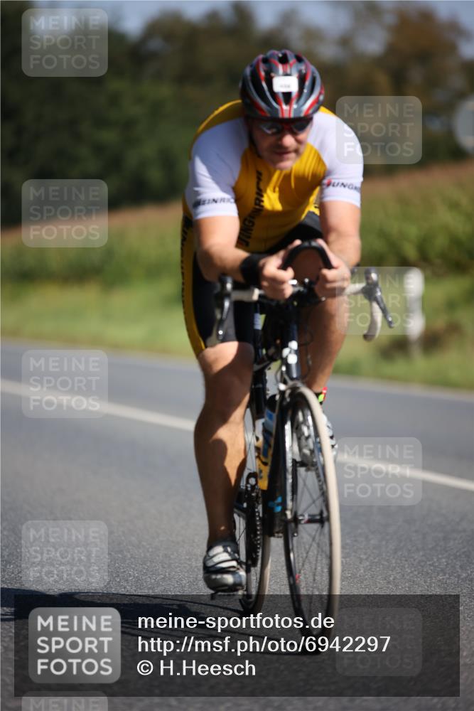 01.09.2024 - 17. Tribühne Triathlon H.Heesch http://msf.ph/oto/6942297 01.09.2024 11:19:18 Radfahren 364, 404, 431, 433 meine-sportfotos.de