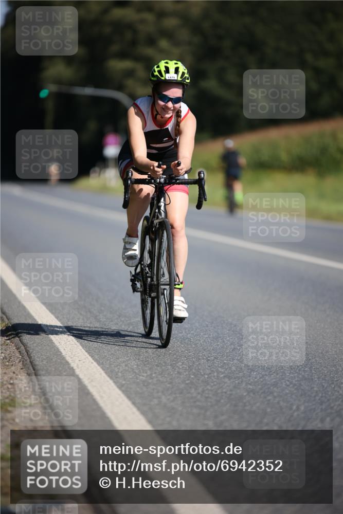 01.09.2024 - 17. Tribühne Triathlon H.Heesch http://msf.ph/oto/6942352 01.09.2024 11:19:30 Radfahren 336, 431, 1479 meine-sportfotos.de