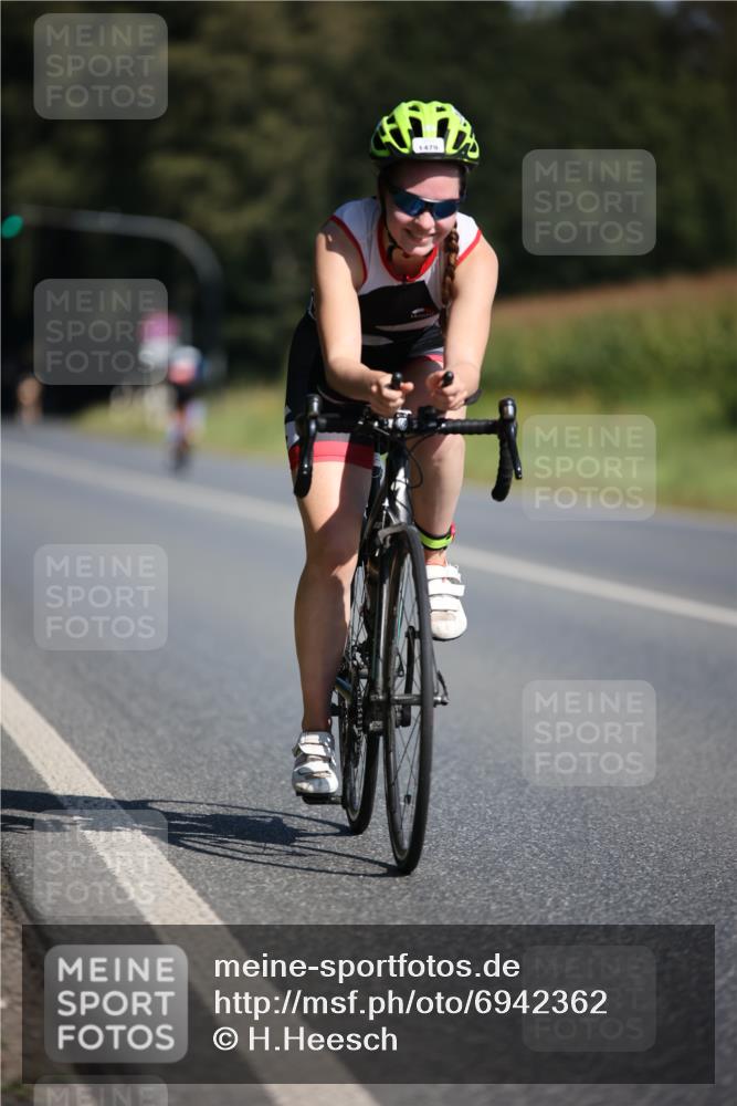 01.09.2024 - 17. Tribühne Triathlon H.Heesch http://msf.ph/oto/6942362 01.09.2024 11:19:31 Radfahren 336, 1479 meine-sportfotos.de