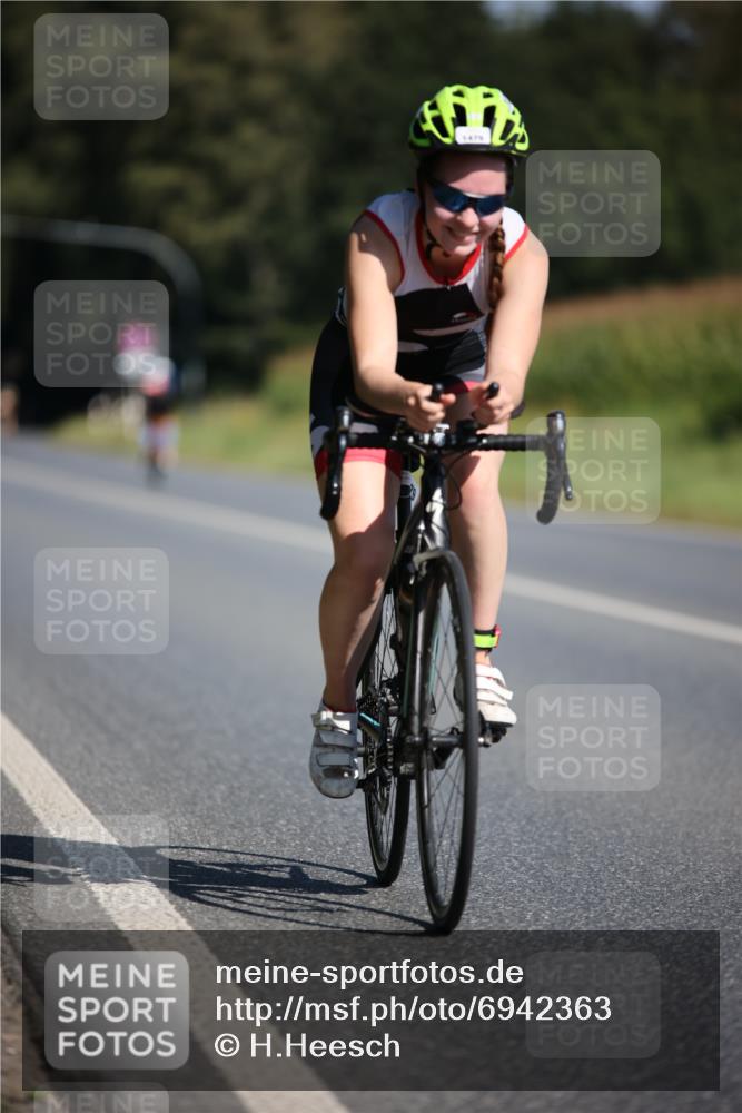 01.09.2024 - 17. Tribühne Triathlon H.Heesch http://msf.ph/oto/6942363 01.09.2024 11:19:31 Radfahren 336, 1479 meine-sportfotos.de