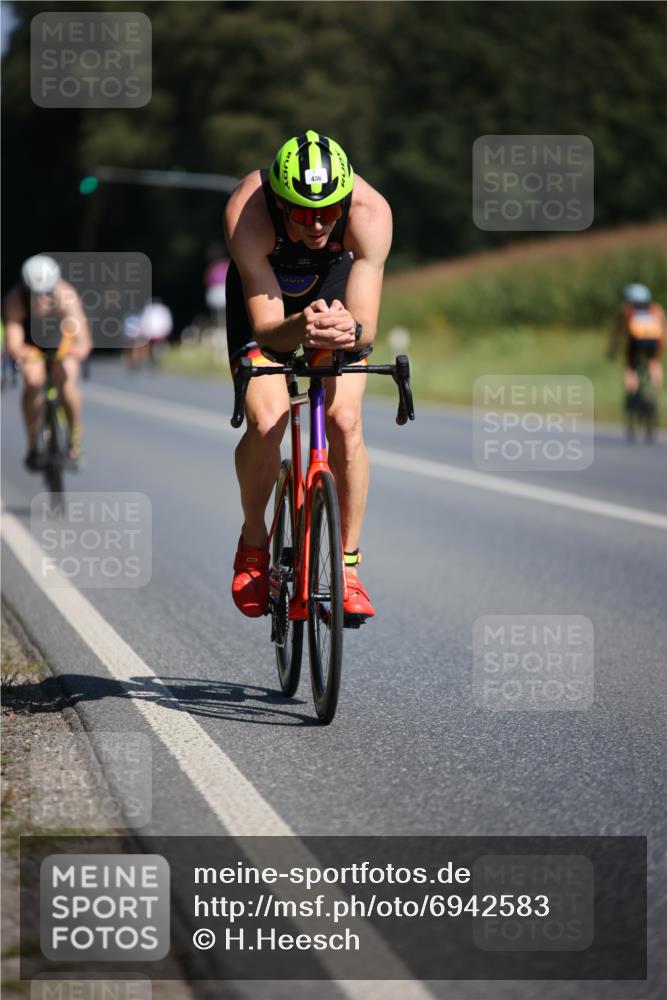 01.09.2024 - 17. Tribühne Triathlon H.Heesch http://msf.ph/oto/6942583 01.09.2024 11:22:10 Radfahren 355, 384, 394, 426, 436, 454 meine-sportfotos.de