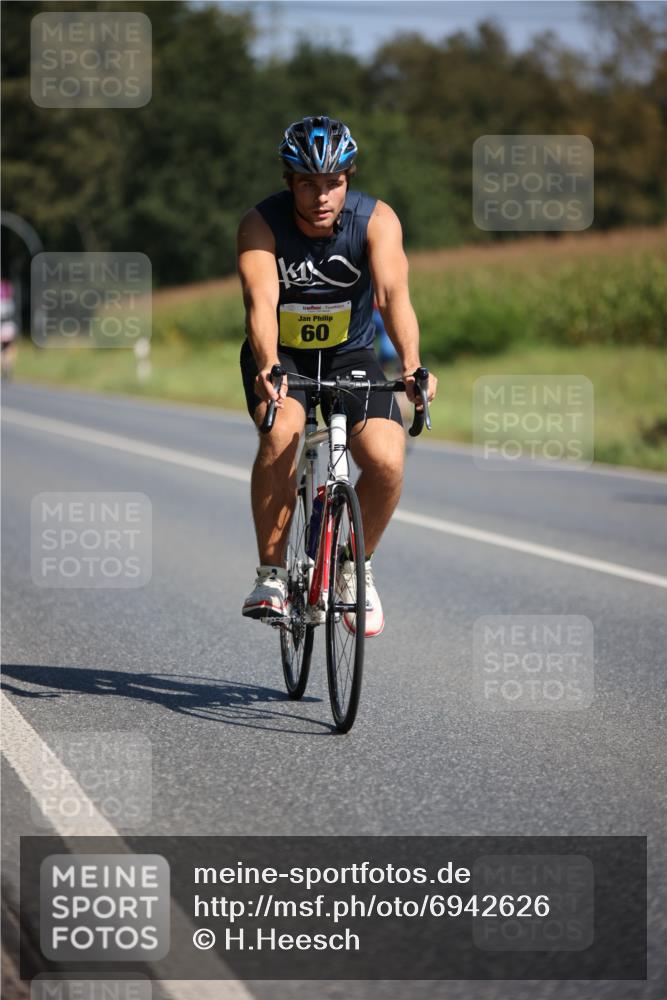 01.09.2024 - 17. Tribühne Triathlon H.Heesch http://msf.ph/oto/6942626 01.09.2024 11:22:26 Radfahren 60, 409, 427 meine-sportfotos.de