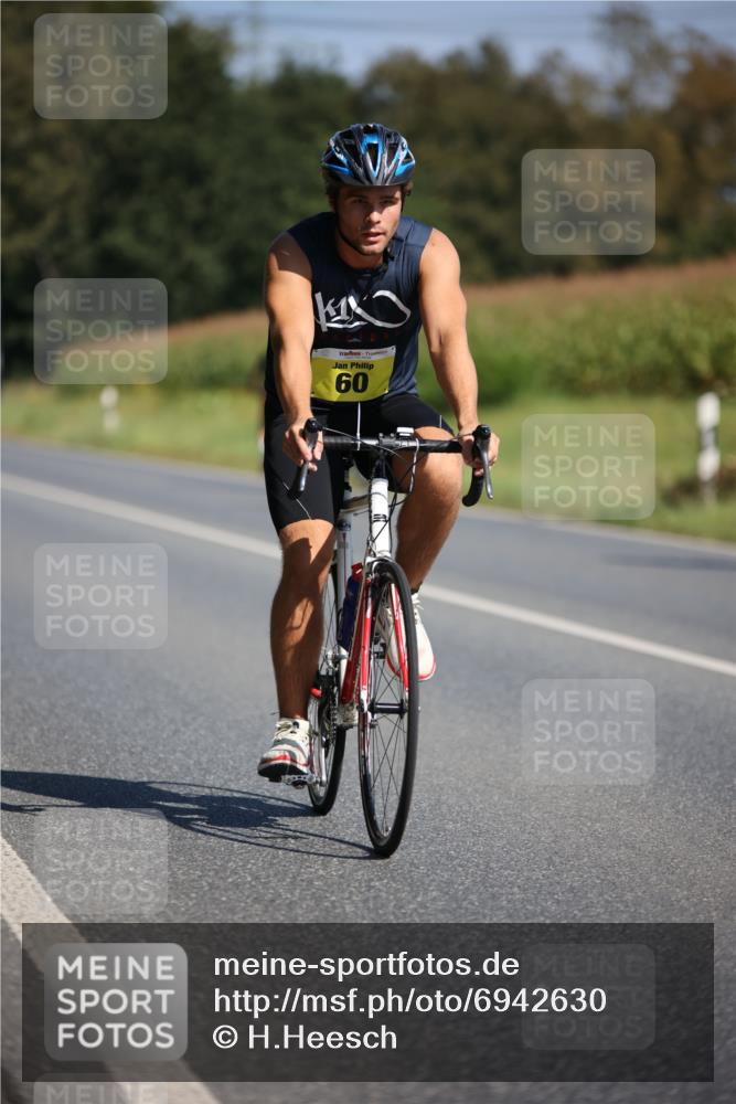01.09.2024 - 17. Tribühne Triathlon H.Heesch http://msf.ph/oto/6942630 01.09.2024 11:22:26 Radfahren 60, 409, 427 meine-sportfotos.de