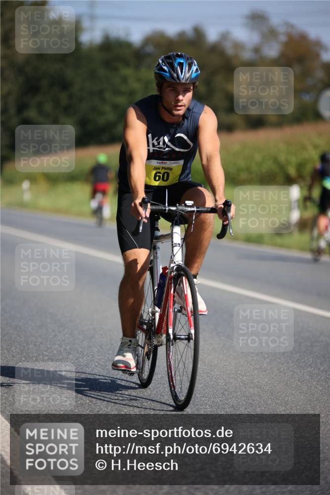 01.09.2024 - 17. Tribühne Triathlon H.Heesch http://msf.ph/oto/6942634 01.09.2024 11:22:26 Radfahren 60, 409, 427 meine-sportfotos.de