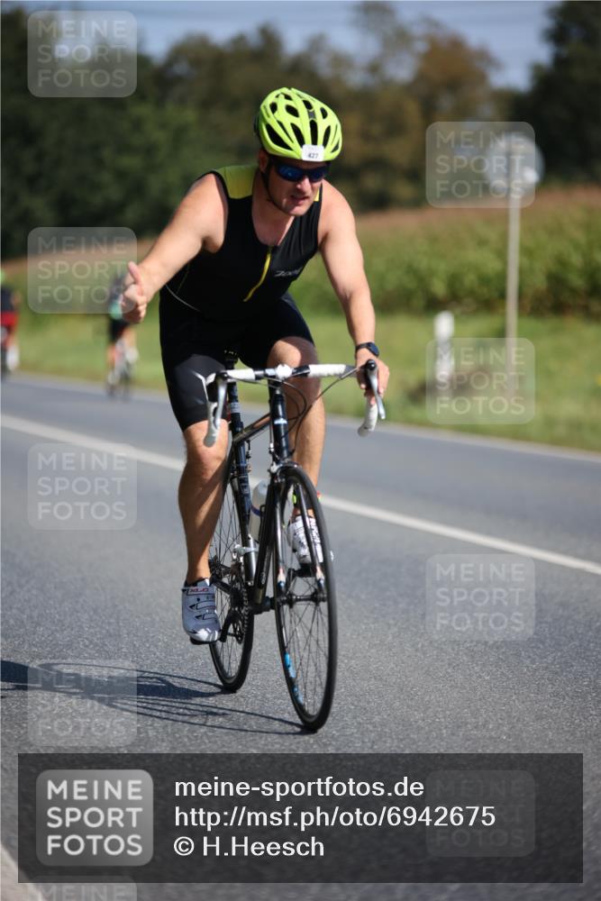 01.09.2024 - 17. Tribühne Triathlon H.Heesch http://msf.ph/oto/6942675 01.09.2024 11:22:29 Radfahren 60, 409, 427 meine-sportfotos.de