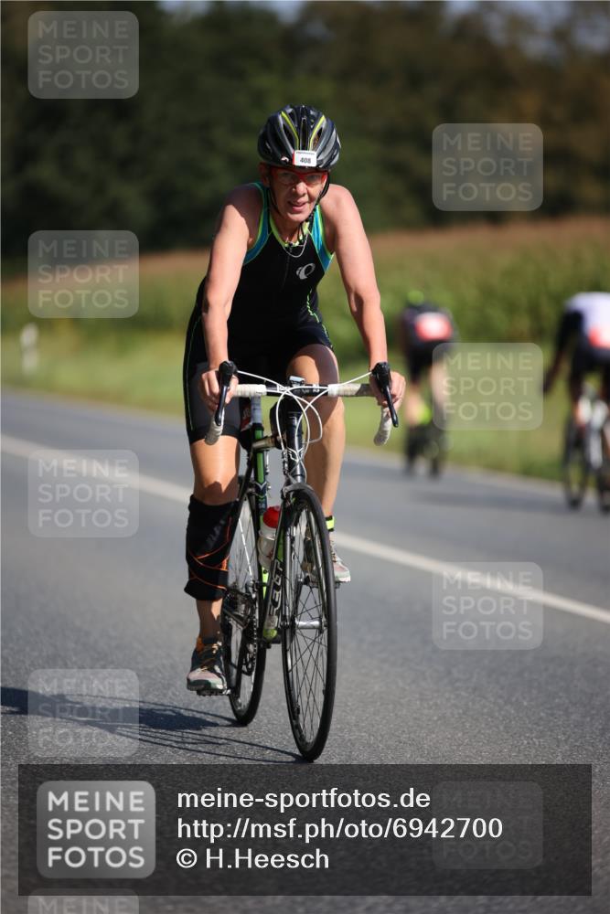 01.09.2024 - 17. Tribühne Triathlon H.Heesch http://msf.ph/oto/6942700 01.09.2024 11:22:47 Radfahren 382, 408, 510 meine-sportfotos.de