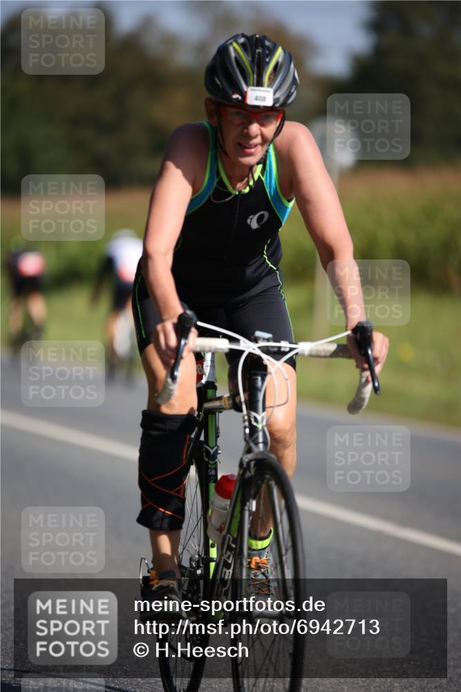 01.09.2024 - 17. Tribühne Triathlon H.Heesch http://msf.ph/oto/6942713 01.09.2024 11:22:47 Radfahren 382, 408, 510 meine-sportfotos.de