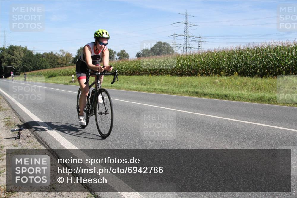 01.09.2024 - 17. Tribühne Triathlon H.Heesch http://msf.ph/oto/6942786 01.09.2024 11:19:31 Radfahren 336, 431, 1479 meine-sportfotos.de