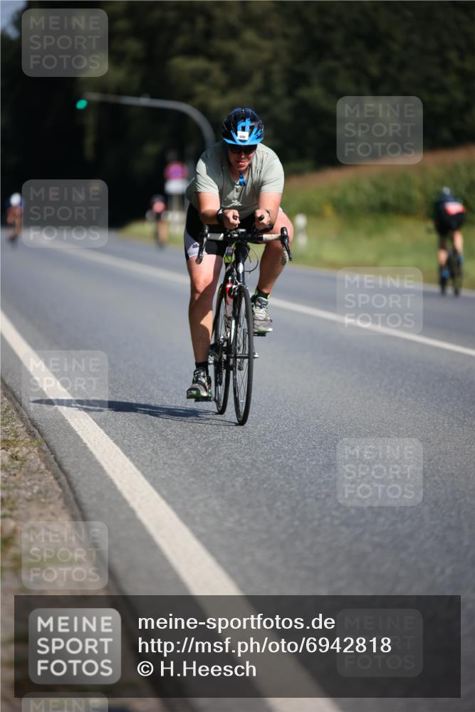 01.09.2024 - 17. Tribühne Triathlon H.Heesch http://msf.ph/oto/6942818 01.09.2024 11:24:58 Radfahren 396, 400, 415, 416, 470 meine-sportfotos.de