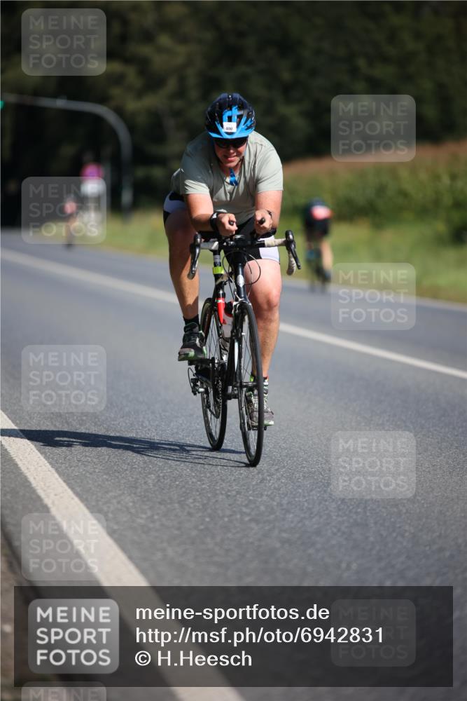 01.09.2024 - 17. Tribühne Triathlon H.Heesch http://msf.ph/oto/6942831 01.09.2024 11:24:58 Radfahren 396, 400, 415, 416, 470 meine-sportfotos.de
