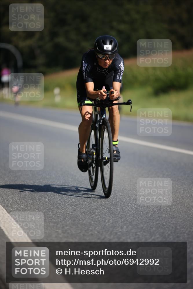 01.09.2024 - 17. Tribühne Triathlon H.Heesch http://msf.ph/oto/6942992 01.09.2024 11:29:13 Radfahren 379, 438, 500, 559 meine-sportfotos.de