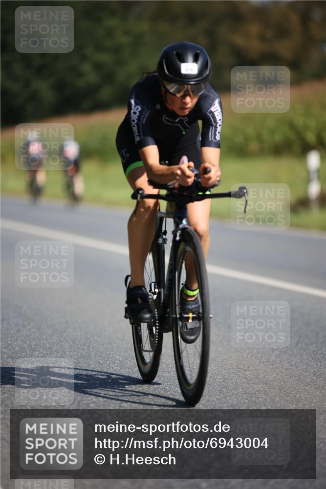 01.09.2024 - 17. Tribühne Triathlon H.Heesch http://msf.ph/oto/6943004 01.09.2024 11:29:13 Radfahren 379, 438, 500, 559 meine-sportfotos.de