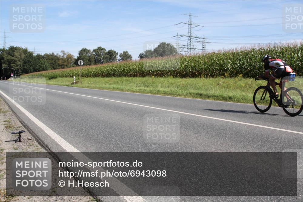 01.09.2024 - 17. Tribühne Triathlon H.Heesch http://msf.ph/oto/6943098 01.09.2024 11:25:39 Radfahren 313, 363, 478, 495, 498, 524 meine-sportfotos.de