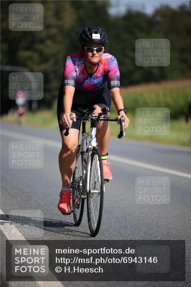 01.09.2024 - 17. Tribühne Triathlon H.Heesch http://msf.ph/oto/6943146 01.09.2024 11:30:12 Radfahren 312, 425, 532, 539 meine-sportfotos.de