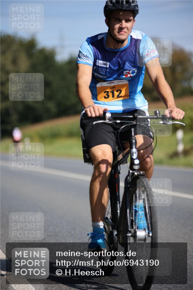 01.09.2024 - 17. Tribühne Triathlon H.Heesch http://msf.ph/oto/6943190 01.09.2024 11:30:22 Radfahren 312, 332, 342, 518, 537 meine-sportfotos.de
