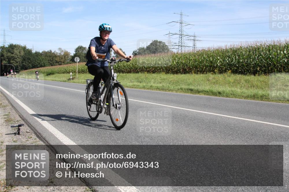 01.09.2024 - 17. Tribühne Triathlon H.Heesch http://msf.ph/oto/6943343 01.09.2024 11:30:40 Radfahren 360, 405, 429, 516 meine-sportfotos.de