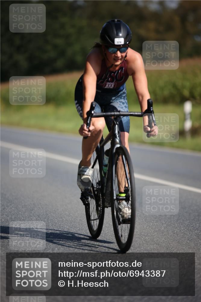 01.09.2024 - 17. Tribühne Triathlon H.Heesch http://msf.ph/oto/6943387 01.09.2024 11:31:10 Radfahren 314, 333, 374, 400, 523 meine-sportfotos.de