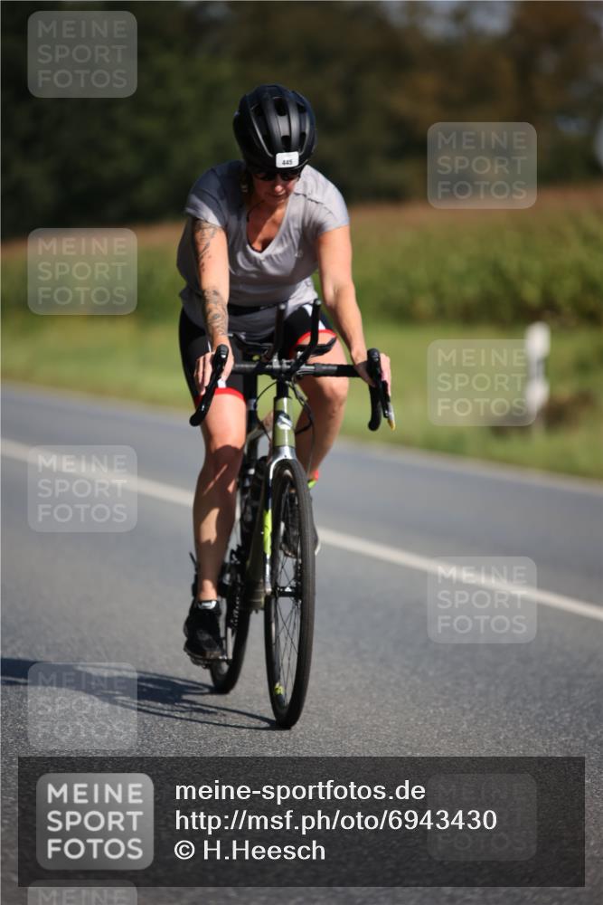 01.09.2024 - 17. Tribühne Triathlon H.Heesch http://msf.ph/oto/6943430 01.09.2024 11:31:32 Radfahren 377, 415, 416, 422, 445, 448, 561, 563 meine-sportfotos.de