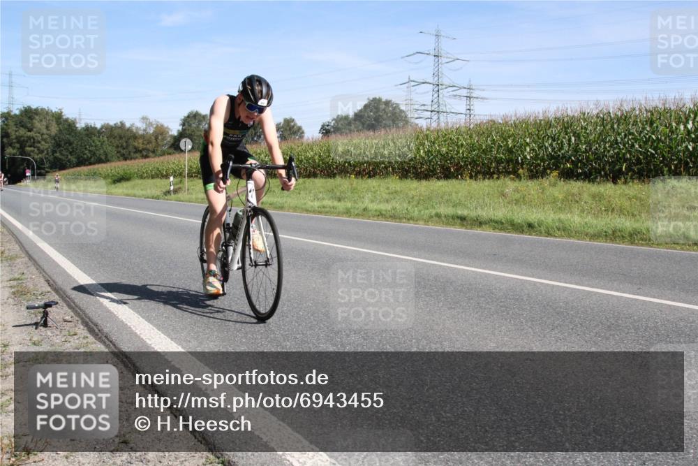 01.09.2024 - 17. Tribühne Triathlon H.Heesch http://msf.ph/oto/6943455 01.09.2024 11:33:12 Radfahren 328, 454, 541, 542 meine-sportfotos.de