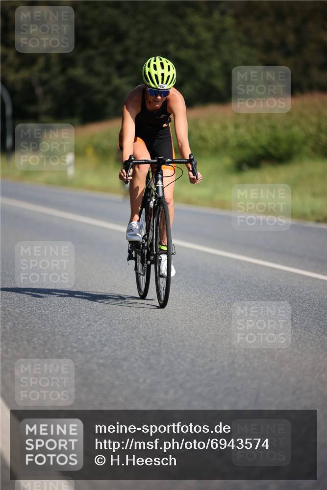 01.09.2024 - 17. Tribühne Triathlon H.Heesch http://msf.ph/oto/6943574 01.09.2024 11:33:10 Radfahren 328, 340, 443, 454, 541, 542, 543 meine-sportfotos.de