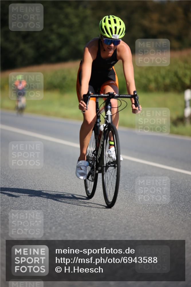01.09.2024 - 17. Tribühne Triathlon H.Heesch http://msf.ph/oto/6943588 01.09.2024 11:33:11 Radfahren 328, 340, 443, 454, 541, 542, 543 meine-sportfotos.de