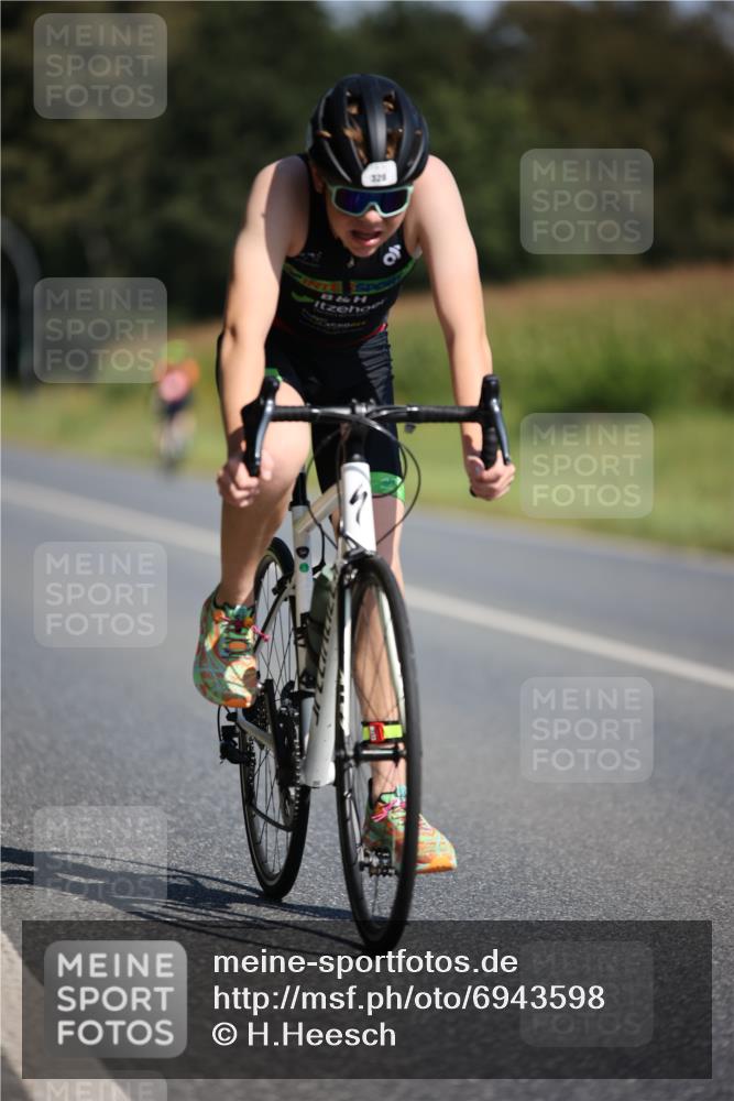 01.09.2024 - 17. Tribühne Triathlon H.Heesch http://msf.ph/oto/6943598 01.09.2024 11:33:12 Radfahren 328, 340, 443, 454, 541, 542, 543 meine-sportfotos.de